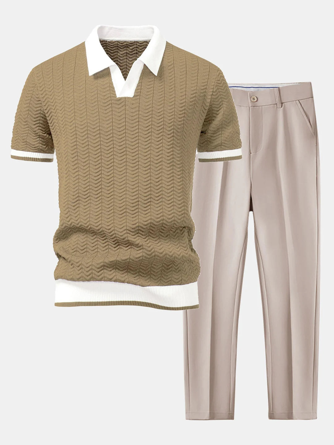 Stickad V-ringad polo med kontrasterande textur — kombinerad med slim fit-byxa